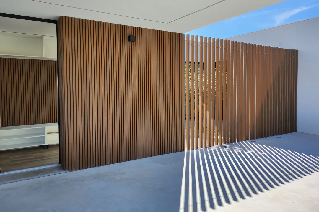 Les Brise-Soleil WEO® de Fiberdeck®: Une Solution Innovante pour l&rsquo;Écoconstruction