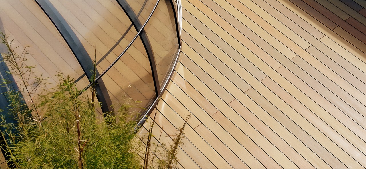 Un projet de terrasse en bois composite d’exception avec la lame EXOTICS Ipé de Fiberdeck®